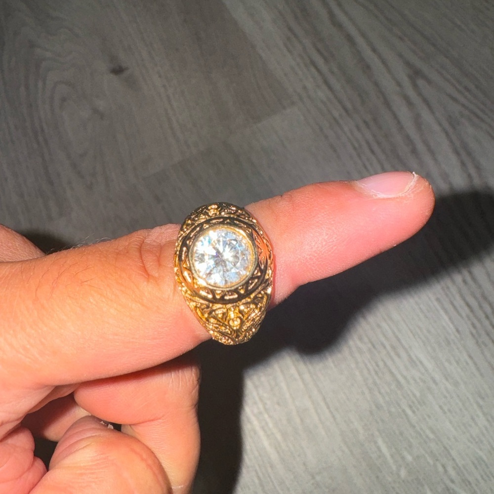 Gold ring